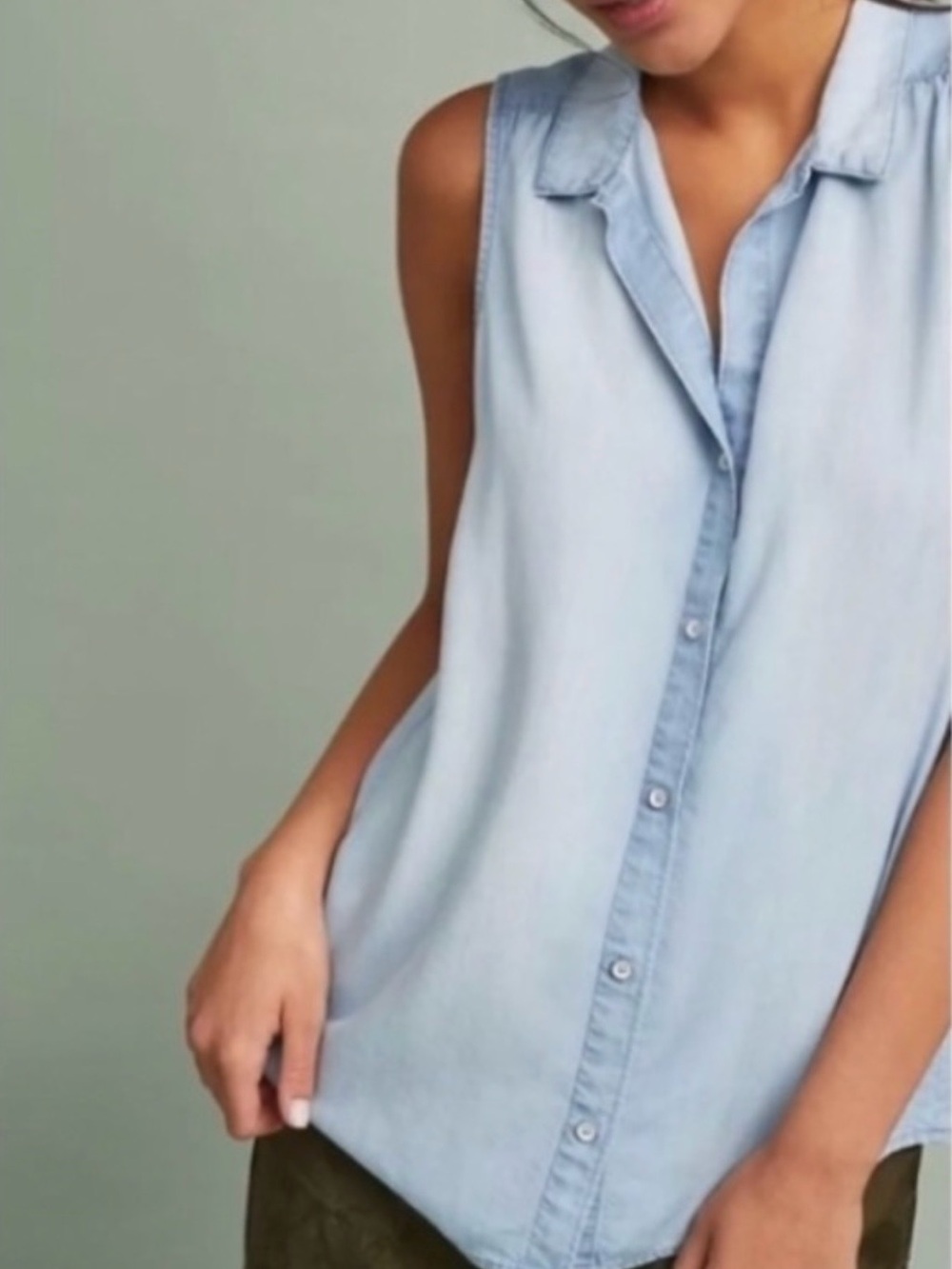 Cloth & Stone Anthropologie Sleeveless Chambray Buttondown Top